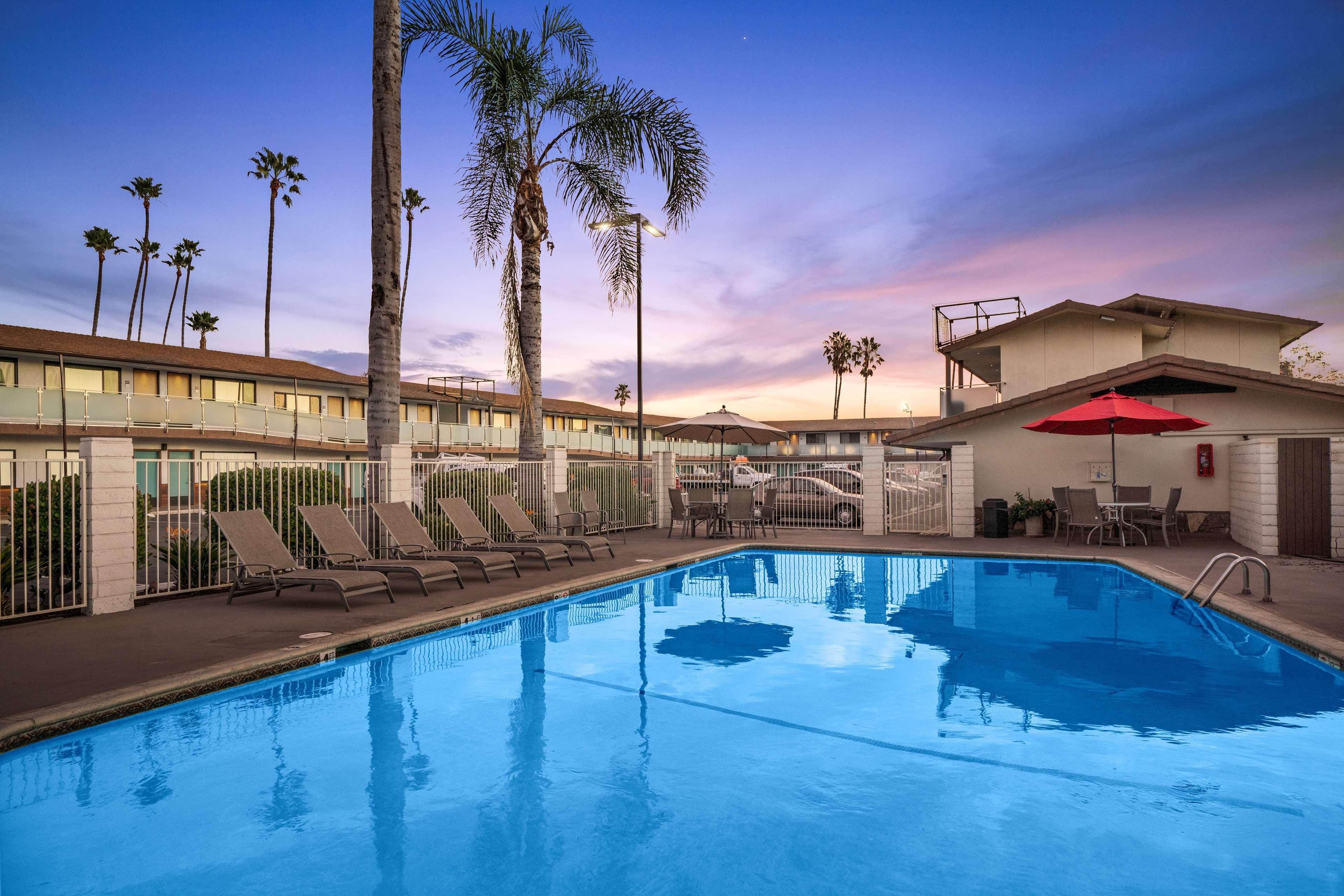 Western At Pier Hotel Ventura