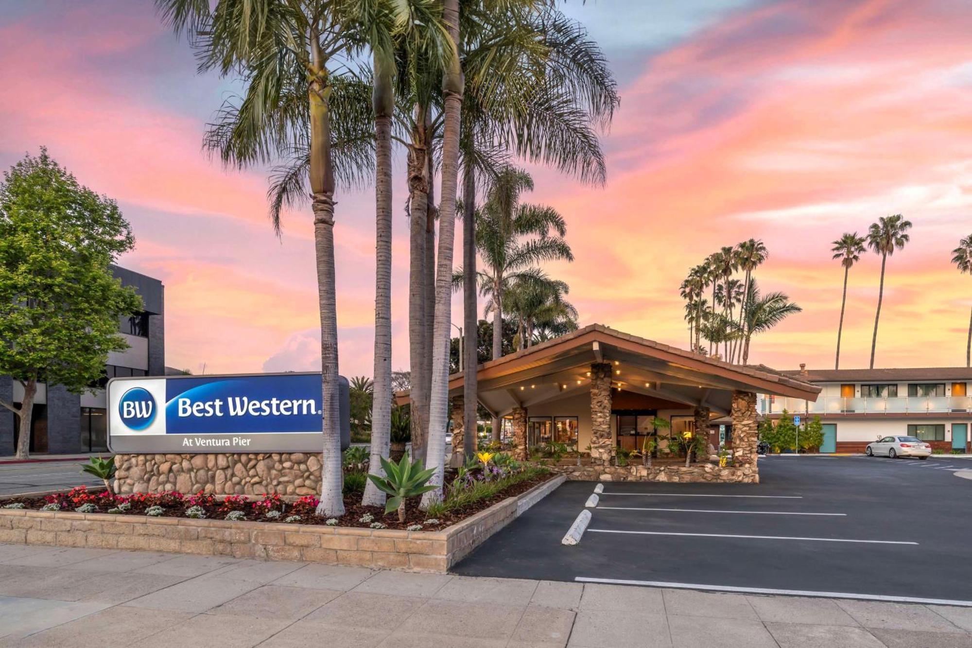 Hotel Western At Pier 3*