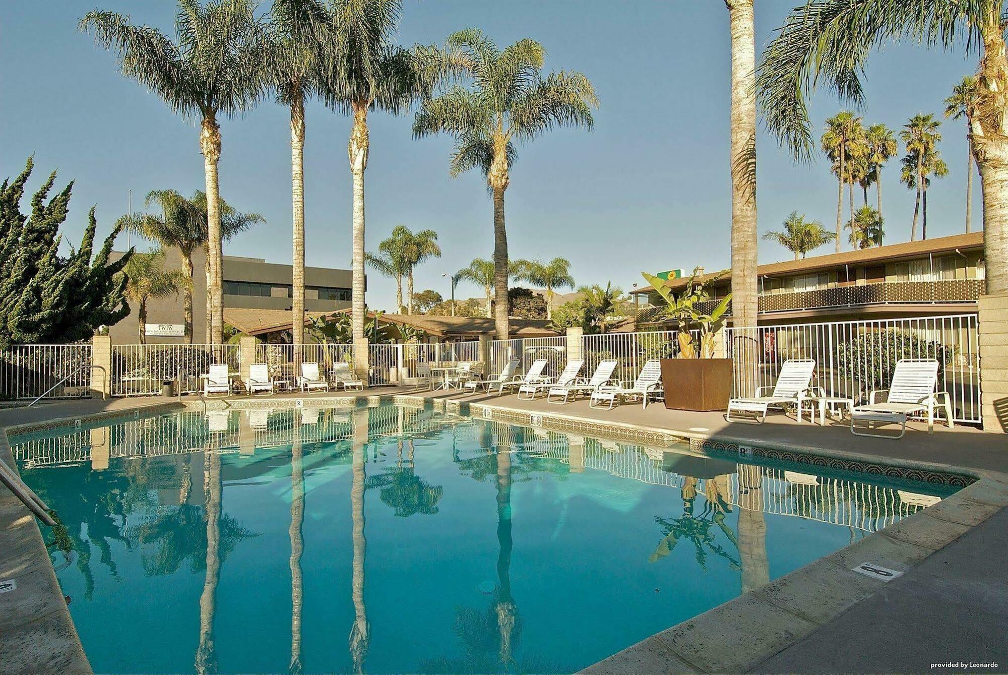 Western At Pier Hotel 3*